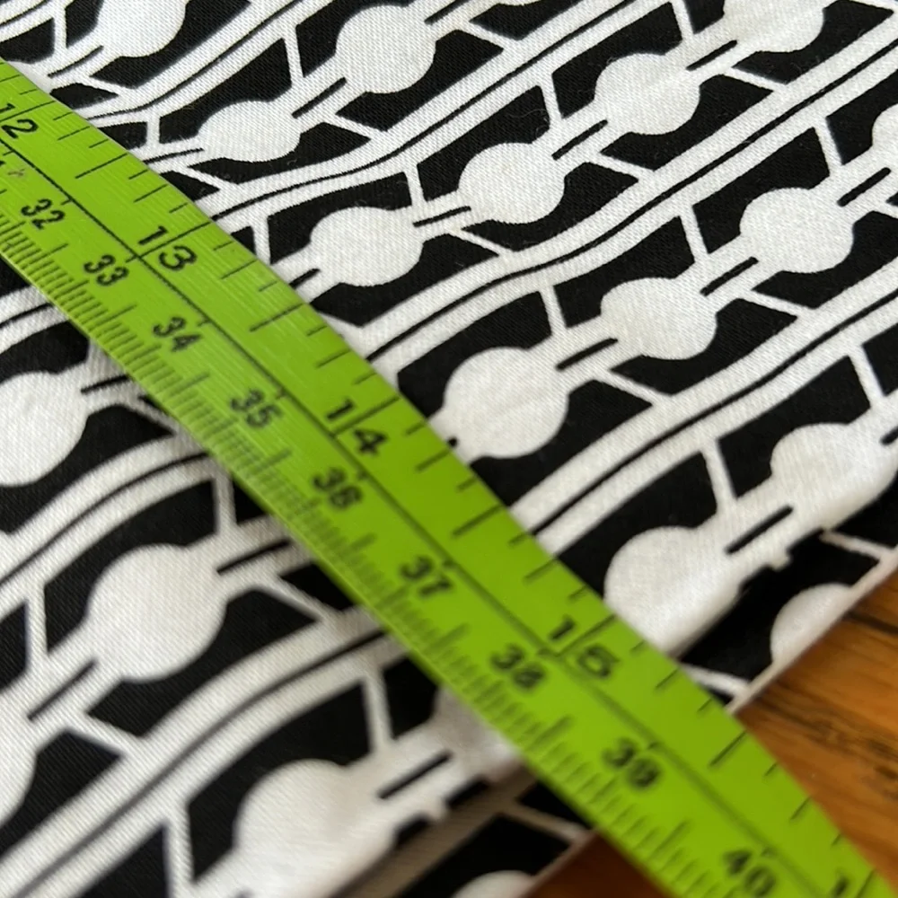 Britt Ryan mini skirt, black white, size 4, pink details.